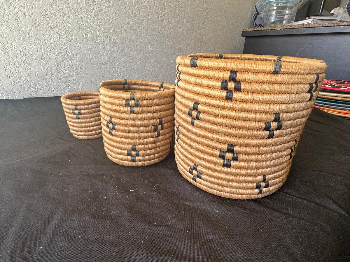 Tri Black/ Beige Baskets