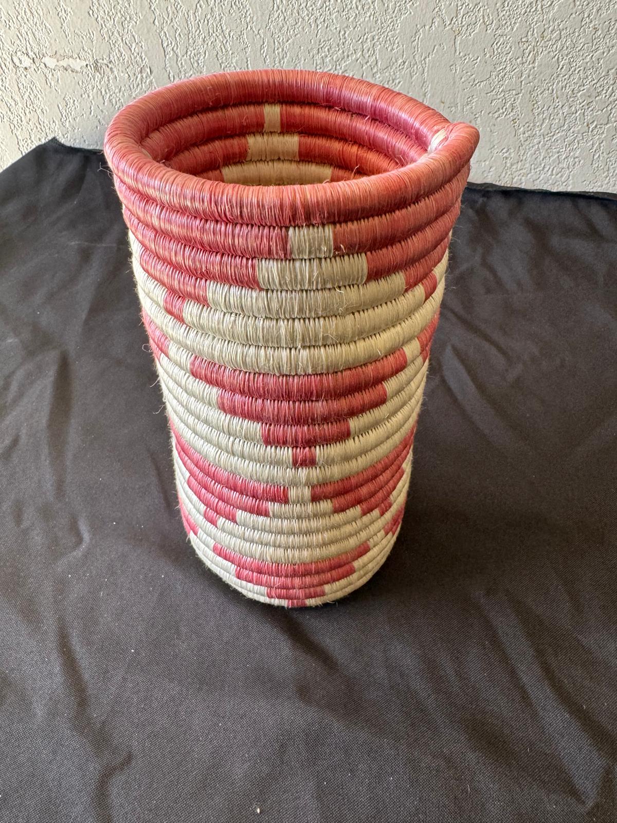 Red/Beige With pattern